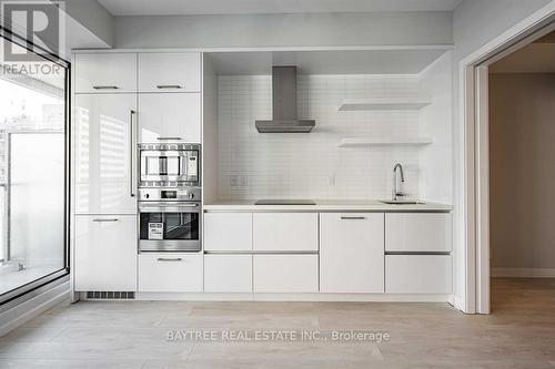 1401 - 2221 Yonge Street, Toronto, ON - Indoor