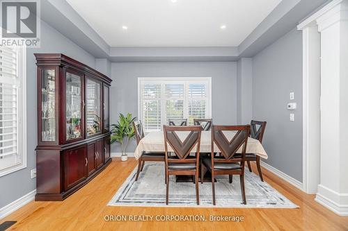 802 Miltonbrook Crescent, Milton, ON - Indoor Photo Showing Dining Room