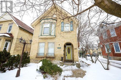 552 ADELAIDE STREET N  London East (East G), ON N6B 3J5