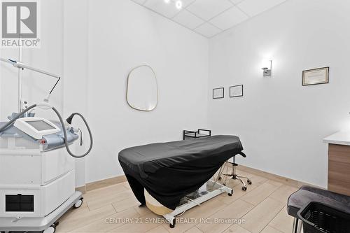 9/10 - 200 Vanguard Drive, Ottawa, ON 