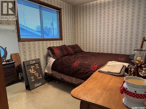 97 Dorothy Street, Regina, SK - Indoor Photo Showing Bedroom