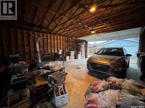 97 Dorothy Street, Regina, SK - Indoor Photo Showing Garage