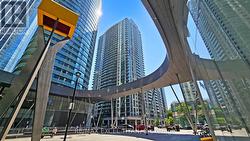 2006 - 19 GRAND TRUNK CRESCENT  Toronto, ON M5J 3A3