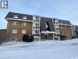 32 27 Centennial STREET  Regina, SK S4S 6P8