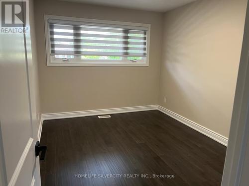 33 Sweetbriar Drive, Kitchener, ON - Indoor Photo Showing Other Room