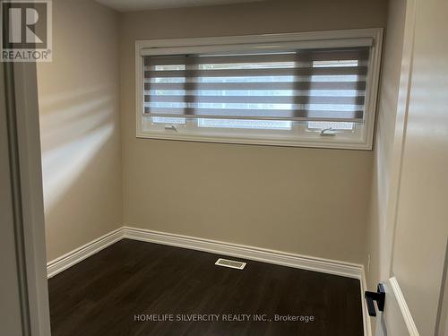 33 Sweetbriar Drive, Kitchener, ON - Indoor Photo Showing Other Room