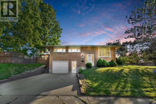 33 Sweetbriar Drive, Kitchener, ON - Outdoor