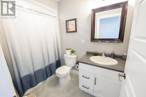 8 Auburn Drive, St. Thomas, ON - Indoor Photo Showing Bathroom