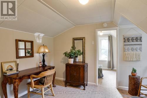 Option On Office Space or Den on Second Level - 14 Edward Street, Bracebridge (Macaulay), ON - Indoor Photo Showing Other Room
