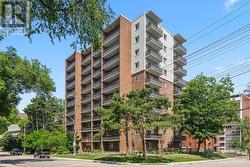 805 - 15 ELIZABETH STREET N  Mississauga, ON L5G 2Z3