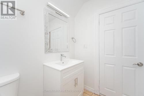 299 Park Avenue, Brantford, ON - Indoor Photo Showing Bathroom