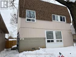 22 HAZELGLEN COURT  Brampton, ON L6S 1N7