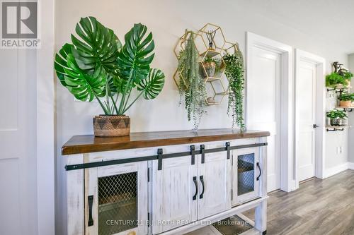 27 Claire Drive, Barrie, ON - Indoor Photo Showing Other Room