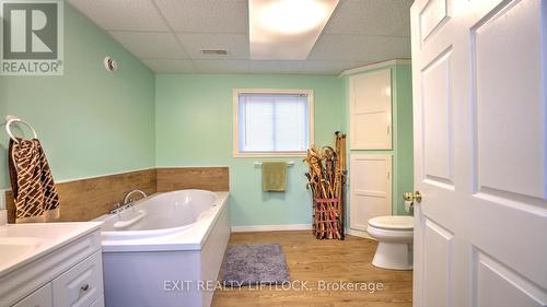 4089 County Road 44, Havelock-Belmont-Methuen (Belmont-Methuen), ON - Indoor Photo Showing Bathroom