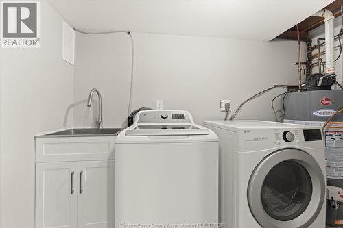 2960 Meadowbrook Lane Unit# 2, Windsor, ON - Indoor Photo Showing Laundry Room