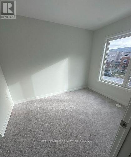 02 - 3415 Ridgeway Drive, Mississauga, ON - Indoor Photo Showing Other Room