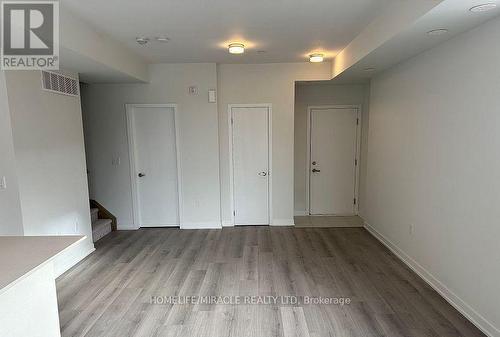02 - 3415 Ridgeway Drive, Mississauga, ON - Indoor Photo Showing Other Room