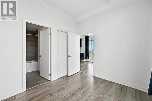 Ph06 - 405 Dundas Street W, Oakville, ON - Indoor Photo Showing Other Room