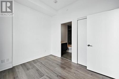 Ph06 - 405 Dundas Street W, Oakville, ON - Indoor Photo Showing Other Room