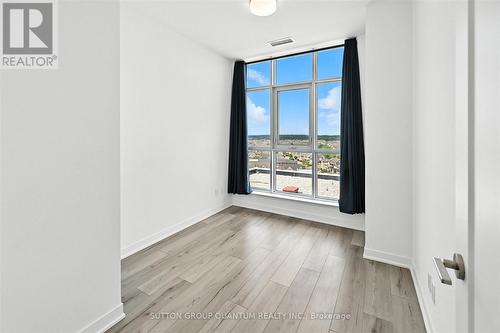 Ph06 - 405 Dundas Street W, Oakville, ON - Indoor Photo Showing Other Room