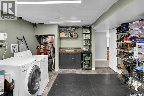 25 Haultain Crescent, Regina, SK - Indoor Photo Showing Laundry Room