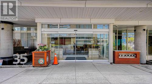 509 - 35 Mariner Terrace, Toronto, ON - Outdoor