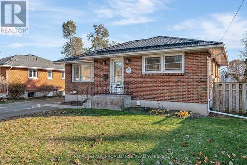 81 Crestview Avenue, Belleville (Belleville Ward), ON - Outdoor