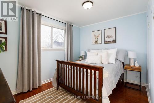 7158 Ridgeland Crescent, Mississauga, ON - Indoor Photo Showing Bedroom