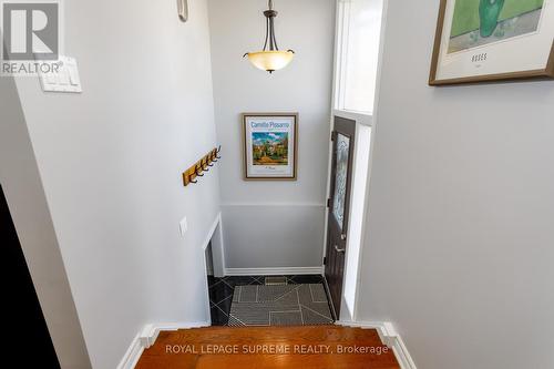 7158 Ridgeland Crescent, Mississauga, ON - Indoor Photo Showing Other Room