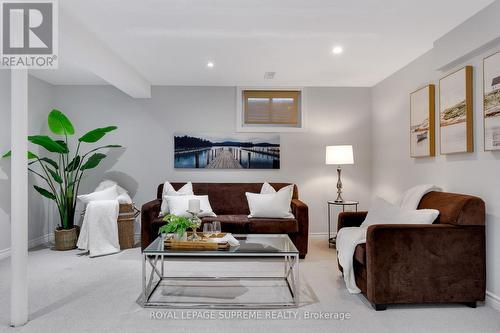 7158 Ridgeland Crescent, Mississauga, ON - Indoor