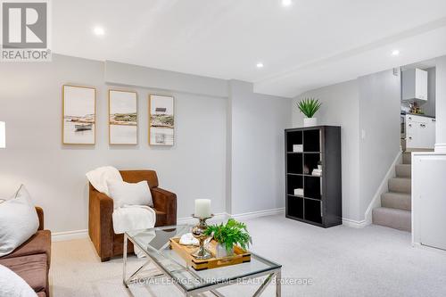 7158 Ridgeland Crescent, Mississauga, ON - Indoor