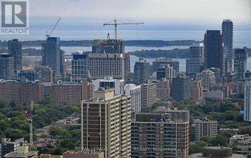 Ph4401 - 110 Charles Street E, Toronto, ON - Outdoor With View