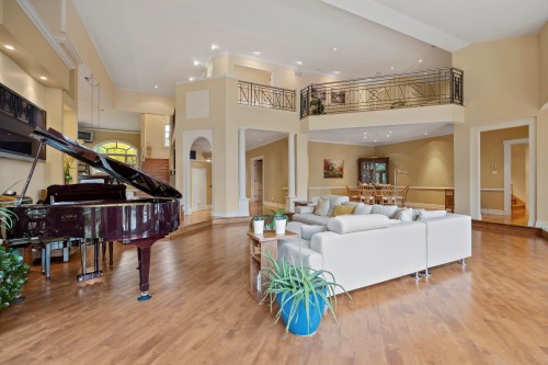 Salon - 20110 Ch. Lakeshore, Baie-D'Urfé, QC - Indoor Photo Showing Living Room