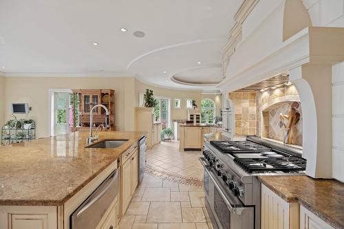 Cuisine - 20110 Ch. Lakeshore, Baie-D'Urfé, QC - Indoor Photo Showing Kitchen
