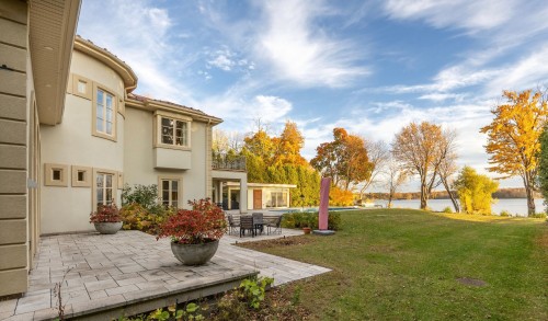 Cour - 20110 Ch. Lakeshore, Baie-D'Urfé, QC - Outdoor With Deck Patio Veranda