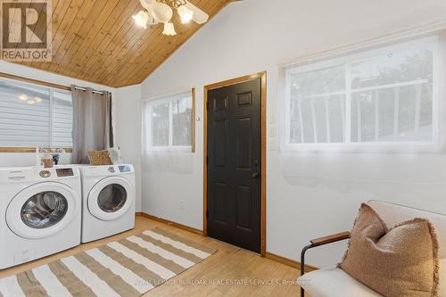 70 Rosemont Avenue, Hamilton, ON - Indoor Photo Showing Laundry Room