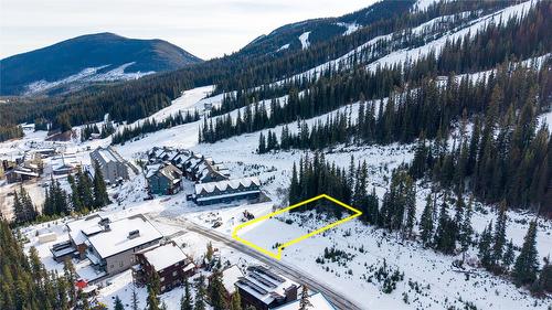 284 Creekview Road, Apex Mountain, BC - Outdoor With View