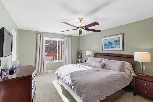 1909 Glen Gary Drive, Kamloops, BC - Indoor Photo Showing Bedroom