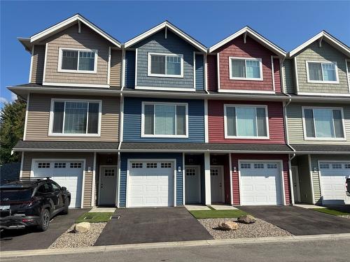 4-1910 11 Avenue, Salmon Arm, BC - Outdoor With Facade