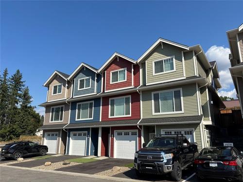 4-1910 11 Avenue, Salmon Arm, BC - Outdoor With Facade