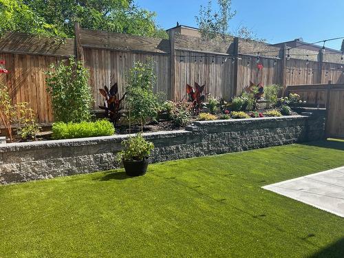 4-1910 11 Avenue, Salmon Arm, BC - Outdoor