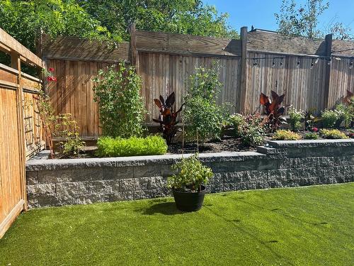 5-1910 11 Avenue, Salmon Arm, BC - Outdoor