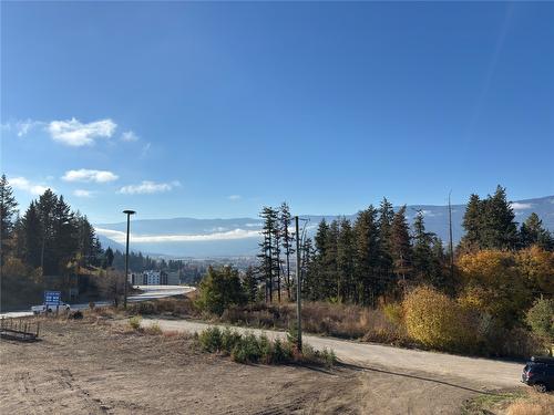 5-1910 11 Avenue, Salmon Arm, BC - Outdoor With View