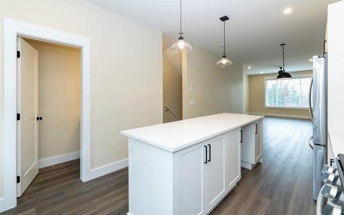 3-1910 11 Avenue, Salmon Arm, BC - Indoor Photo Showing Other Room