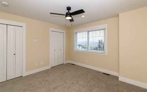 3-1910 11 Avenue, Salmon Arm, BC - Indoor Photo Showing Other Room
