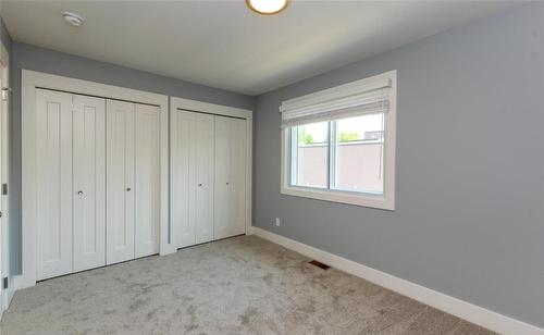 1-1910 11 Avenue, Salmon Arm, BC - Indoor Photo Showing Other Room