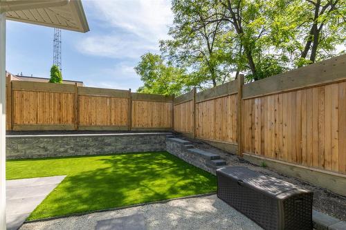 1-1910 11 Avenue, Salmon Arm, BC - Outdoor