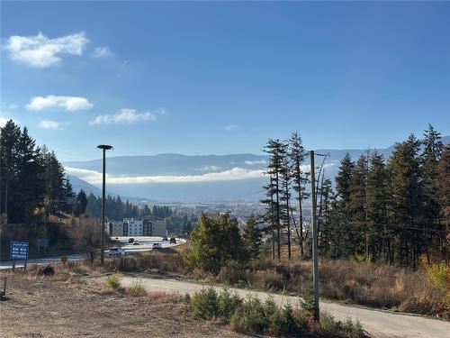 1-1910 11 Avenue, Salmon Arm, BC - Outdoor With View