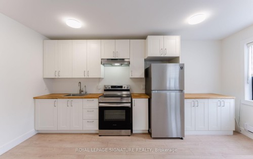 C-2584 Yonge Street, Toronto, ON 