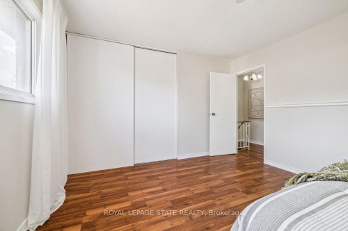 17-1455 Garth Street, Hamilton, ON - Indoor Photo Showing Bedroom